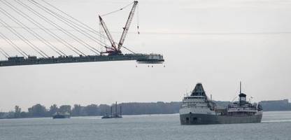 donald trump droht kanada mit blockade neuer grenzbrücke zwischen windsor und detroit