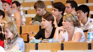 finanznot der uni: politikerin legt bei bürgerschaftspräsidentin beschwerde ein