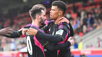 verlängern sie beim hsv, ransford königsdörffer? „jeder weiß, dass...“