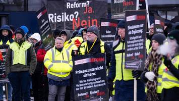 Hamburgs Fahrschulen in der Krise: Nur noch halb so viele Schüler