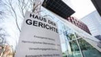 flüchtlinge: zahl der asylklagen hat sich verdoppelt