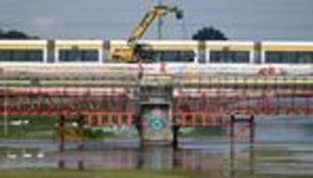 Fund bei Bauarbeiten: Sperrkreis wegen Kampfmittelverdacht um Zeppelinbrücke