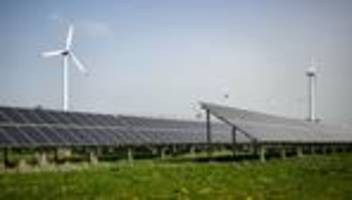 Klimaschutz: Studie: Weniger Rückhalt für die Energiewende