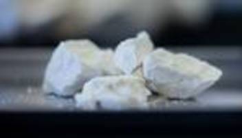 Kriminalität: Mutmaßliche Drogendealerin auf Autobahn geschnappt