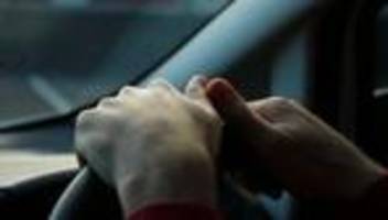 tÜv-verband : jeder dritte teilnehmer scheitert an der fahrprüfung