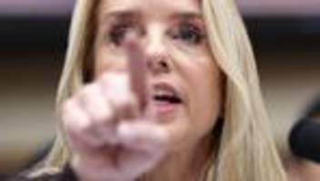 Jeffrey Epstein: US-Justizministerin verteidigt Umgang mit Epstein-Akten