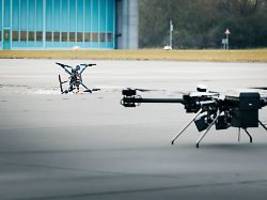 Als Waffe gegen uns genutzt: EU plant mehr Schutz vor Drohnen