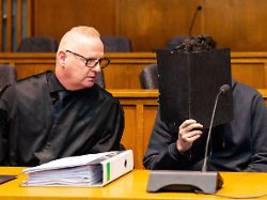 getöteter polizist in völklingen: angeklagter soll aus grausamkeit und mordlust gehandelt haben