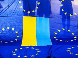 rückzahlung durch kreml möglich: eu-parlament winkt 90-milliarden-kredit für ukraine durch
