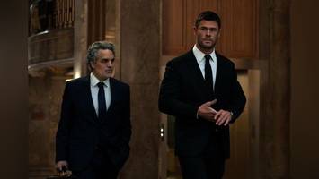 Der Meisterdieb arbeitet an der Autobahn: „Crime 101“