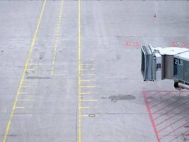 luftfahrt: piloten und flugbegleiter der lufthansa streiken