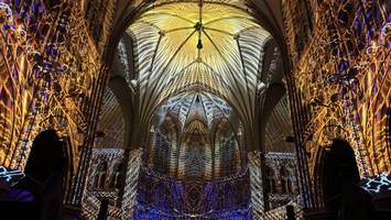 erfolgreiche musik-lichtshow zurück in altonaer kirche – mit zwei Überraschungen