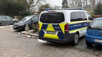 Zollrazzia wegen Schwarzarbeit: Chef von Reinigungsfirma festgenommen