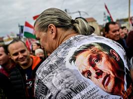 Ungarn: „Selbst bei einem Putzjob kommt es auf politische Loyalität an“