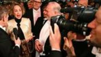 Gesellschaft: Überwältigt: Sharon Stone verlässt kurzzeitig Opernball