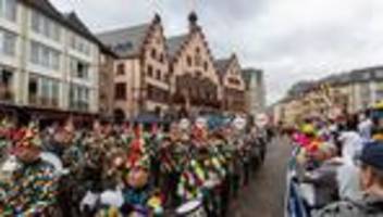 Karneval: Weiberfastnacht: Straßenkarneval in Hessen beginnt