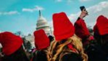 stimmungswandel: rechts ist nicht mehr cool