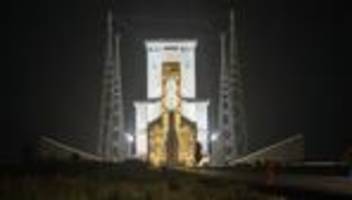 Ariane 6: Europäische Rakete Ariane 6 bringt Amazon-Satelliten ins All