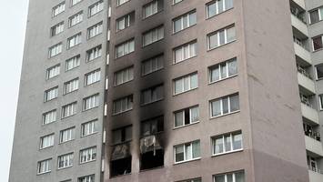 Brand in Lichtenberger Hochhaus: Video zeigt das Ausmaß der Zerstörung
