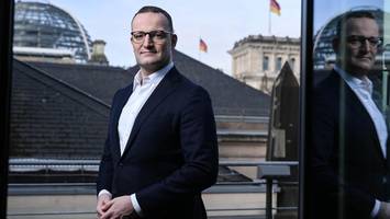 „wenn man 100 wird, kann man nicht mit mitte 60 aufhören zu arbeiten“