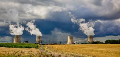 frankreich baut atomkraft stark aus