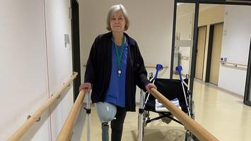 Beinamputation nach Routineeingriff: Hamburger Künstlerin unverschuldet in Not