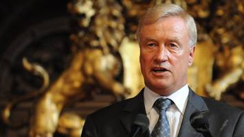 Ex-Bürgermeister Ole von Beust schreibt über die Sprache der Politik