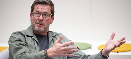 ex-politiker als marke: guttenberg macht jetzt guttenberg