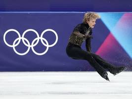 Überraschung im Eiskunstlauf: Malinin stürzt und landet nur auf Platz acht