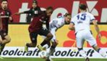 2. Fußball-Bundesliga: Dreierpack von Zoma - Nürnberg dominiert KSC beim 5:1