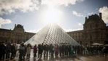 Neun Festnahmen: Razzia nach Millionenbetrug mit falschen Tickets im Louvre