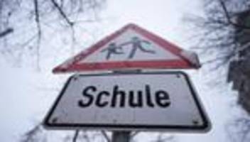 Wintereinbruch im Januar: Osnabrück-OB: Nicht alle Schulausfälle waren nötig