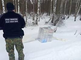 Mit Wetterballons über Grenze: Polen nimmt erfinderische Zigarettenschmuggler fest