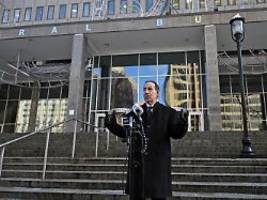 Zusammengepfercht wie Sardinen: US-Politiker kritisiert unmenschliche Haftbedingungen für Migranten