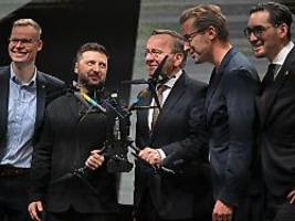 Deutsch-ukrainische Kooperation: Pistorius und Selenskyj geben Startschuss für Drohnenproduktion