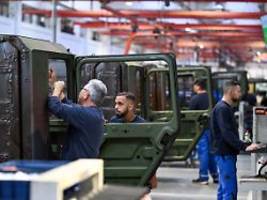 Zigtausende neue Stellen: Der Jobmotor Rüstungsindustrie brummt