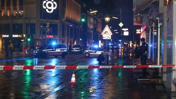 Schüsse auf Auto in Berlin-Tegel – Person schwer verletzt