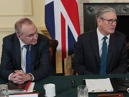 epstein-akten: dritter rücktritt in starmers umfeld