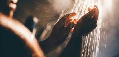 Mikrobiom: Ist häufiges Duschen schlecht für die Haut?