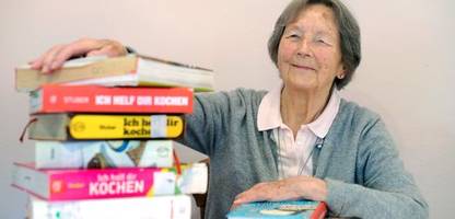 Hedwig Maria Stuber tot: Kochbuch-Klassiker »Ich helfe dir kochen«