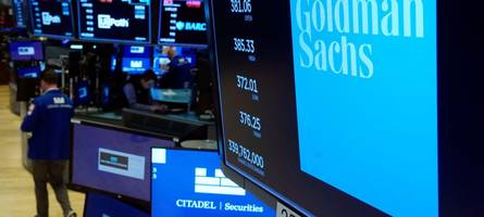 Chefjuristin von US-Bank Goldman Sachs geht wegen Epstein-Verbindung