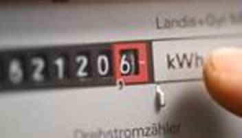 energiekosten: weitere grundversorger senken strompreise