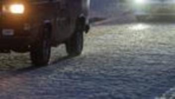 Glatte Straßen: Mehr als 100 Unfälle in der Nacht wegen Glätte