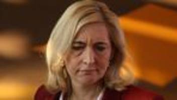 gesundheitssystem : nina warken plant gesetz für medizinische versorgung im kriegsfall