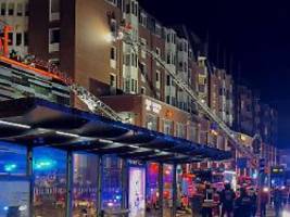 Großeinsatz nahe Hauptbahnhof: Vermisste nach Wohnungsbrand über Kieler Einkaufszentrum