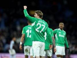 ungewöhnliche rote für torwart: nick woltemade straft kritiker in kuriosem fa-cup-duell ab