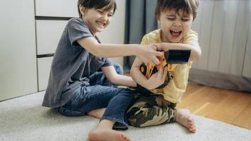 studie zeigt, wie kinder lernen, moralische entscheidungen zu treffen