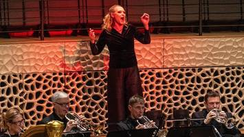 Blutiges Familiendrama in der Elbphilharmonie: Schlachtplatte à la Strauss