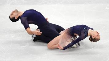 Hase/Volodin: Ein Eis-Märchen auf der Suche nach dem Happy End