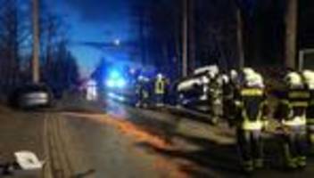 Bei Dresden: Frontalzusammenstoß: Sechs Schwerverletzte